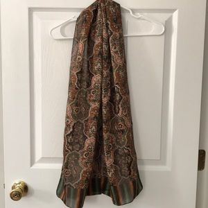 Printed scarf